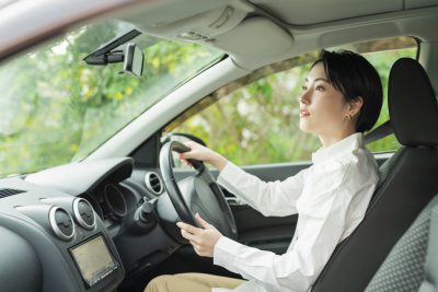 逆流性食道炎と運転の姿勢｜運転は、体に少し緊張を起こします